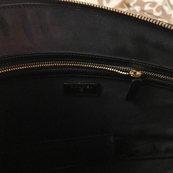 Authentic Chanel clutch - Picture 4 of 11